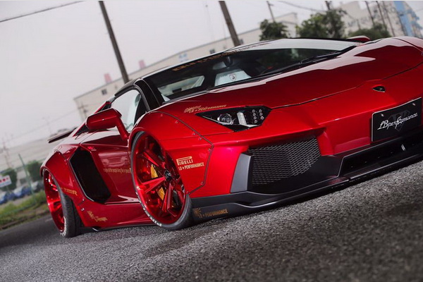 liberty-walk-lamborghini-aventador-roadster