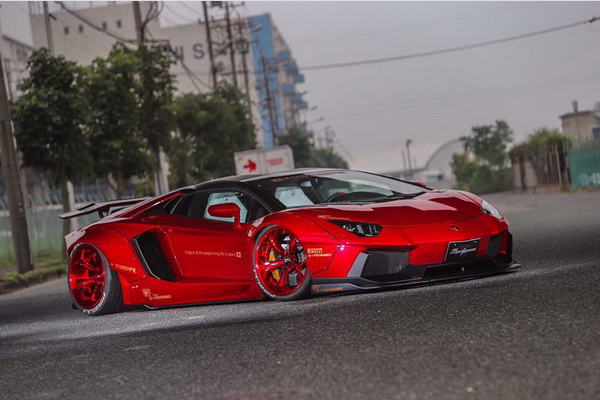 liberty-walk-lamborghini-aventador-roadster