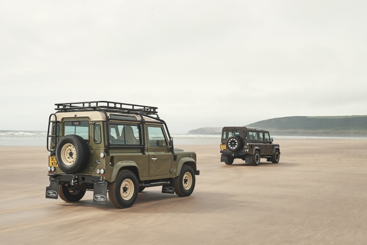 land-rover-vraca-klasicni-defender-v8-sa-modernim-preokretom-24