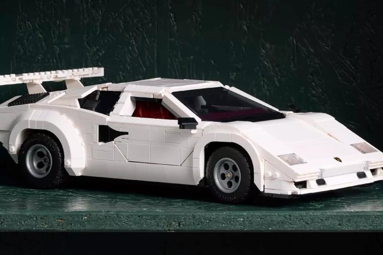 novi-lego-lamborghini-countach-dolazi-sa-malenim-v12-motorom-6