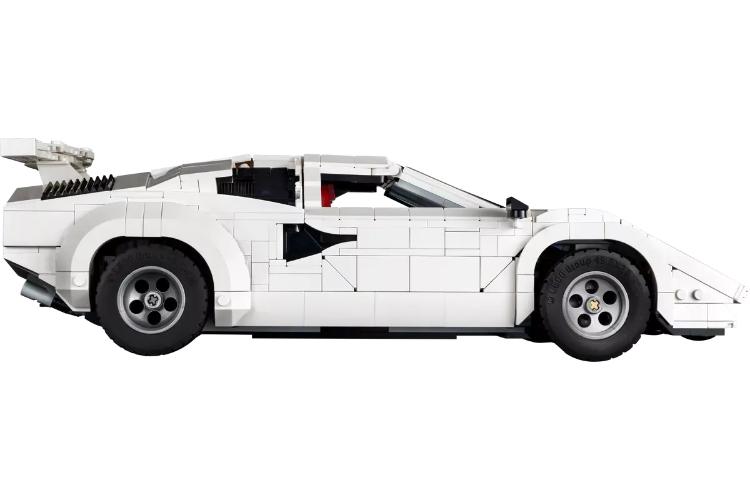 novi-lego-lamborghini-countach-dolazi-sa-malenim-v12-motorom-23