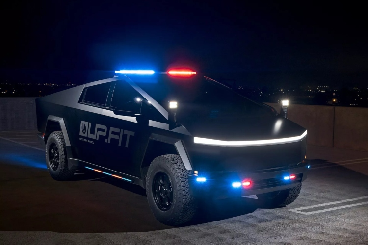 tesla-cybertruck-se-pridruzuje-policiji-mozda-vas-zaustavi-ove-godine-ako-se-ne-pokvari-1