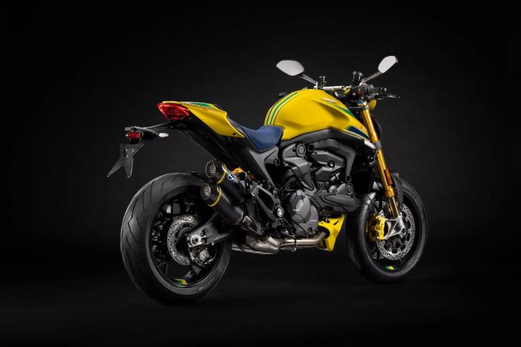 ducati-monster-senna-predstavljen-kao-omaz-trkackoj-legendi-8