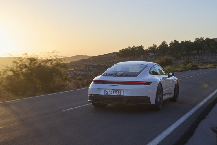 novi-porsche-911-carrera-t-28