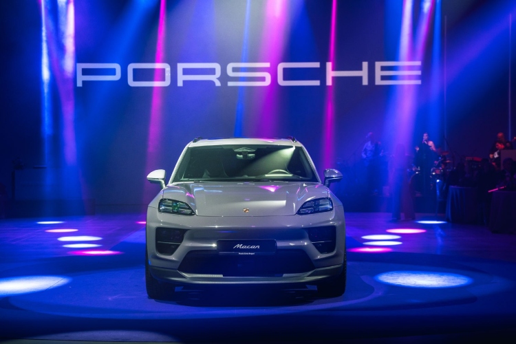 vizija-postaje-stvarnost-novi-all-electric-porsche-macan-bev-predstavljen-je-u-beogradu-4