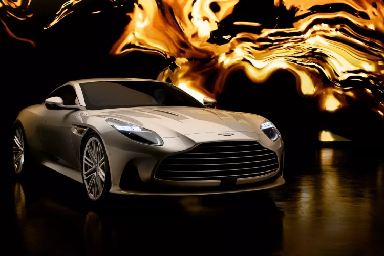 aston-martin-db12-goldfinger-kombinuje-klasican-izgled-sa-18k-zlatnim-akcentima-2