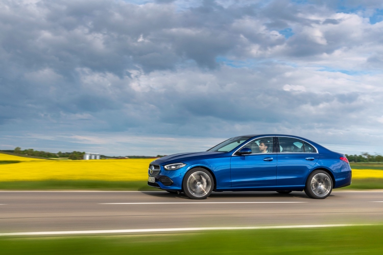 mercedes-benz-c-klasa-osvaja-najvisu-ocenu-u-euro-ncap-testiranju-sistema-pomoci-u-voznji-2