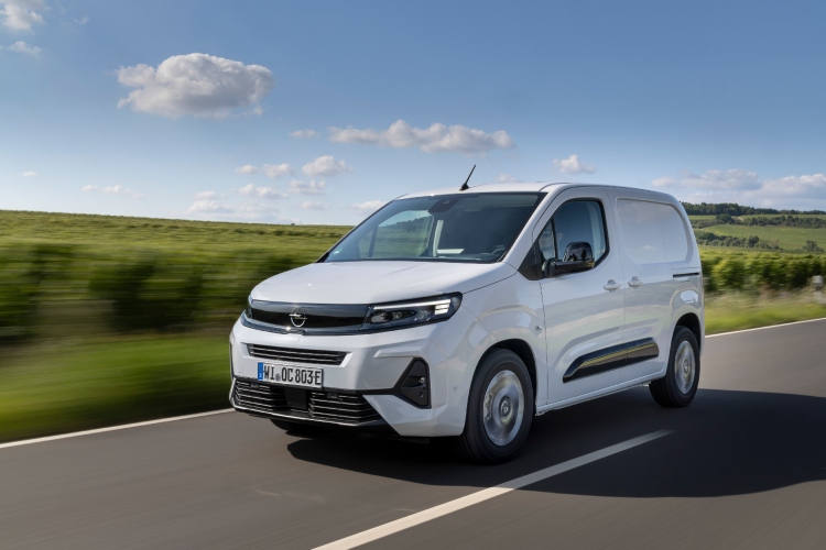 svetska-premijera-opel-predstavlja-novi-movano-hydrogen-na-iaa-transport-2024-u-hanoveru-1