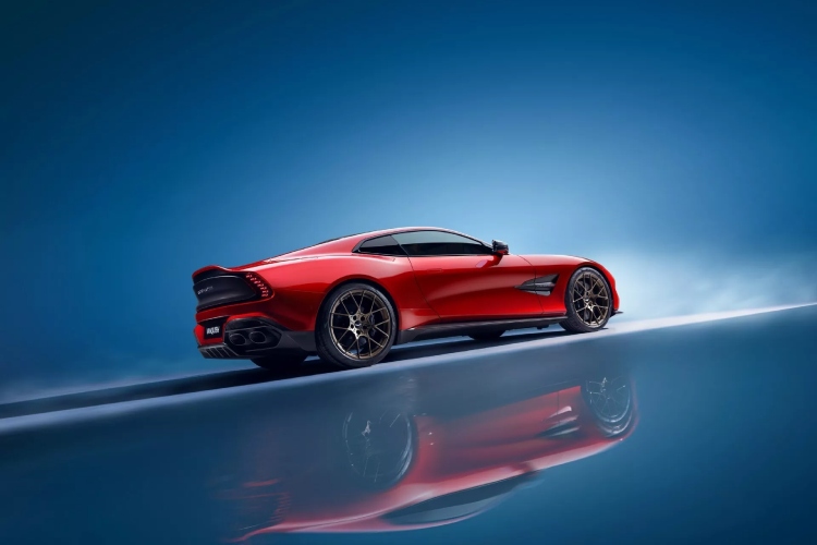 aston-martin-vanquish-novi-gt-sa-brzinom-od-344-kmh-stize-kao-model-sa-vrhunskim-performansama-23