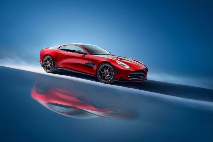 aston-martin-vanquish-novi-gt-sa-brzinom-od-344-kmh-stize-kao-model-sa-vrhunskim-performansama-24