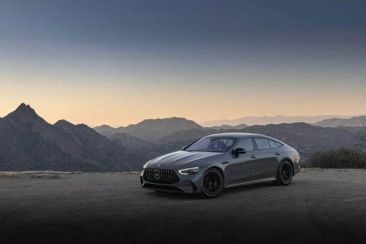 mercedes-amg-gt-63-s-e-performance-hibridna-superlimuzina-sa-831-ks-6