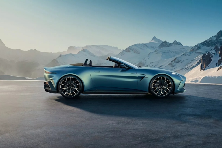 2025-aston-martin-vantage-roadster-elegancija-na-tockovima-sa-656-ks-5