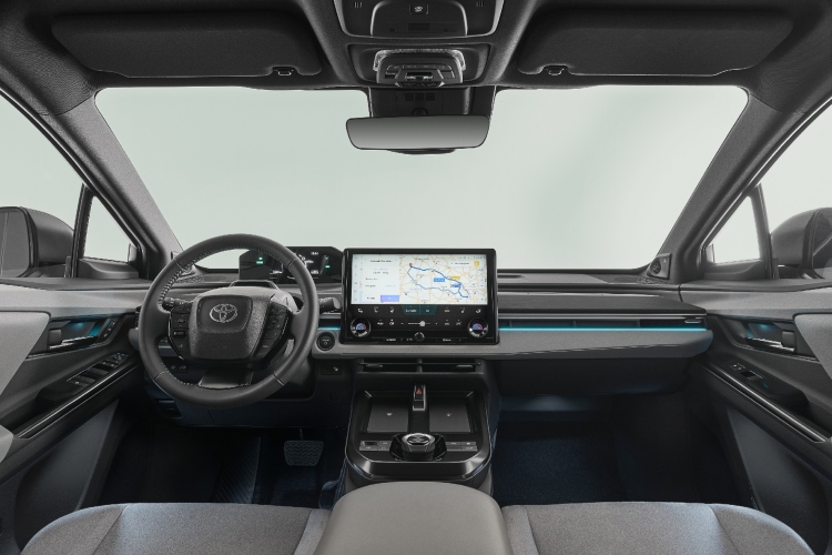 2025-toyota-c-hr-interior-01